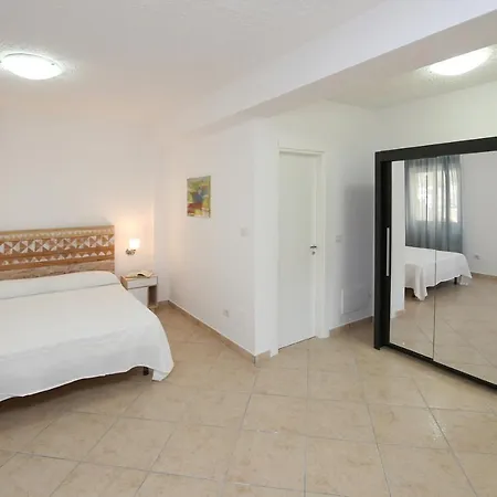 Aurora * Джардини-Наксос