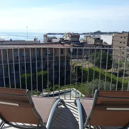 Apartamento Aurora Giardini-Naxos