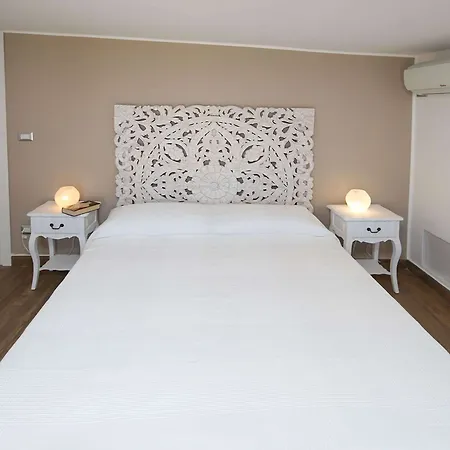 Aurora * Giardini-Naxos