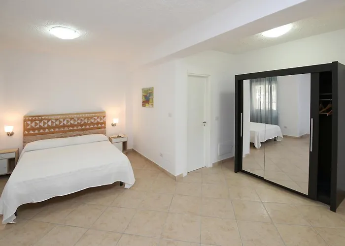 Aurora * Giardini Naxos