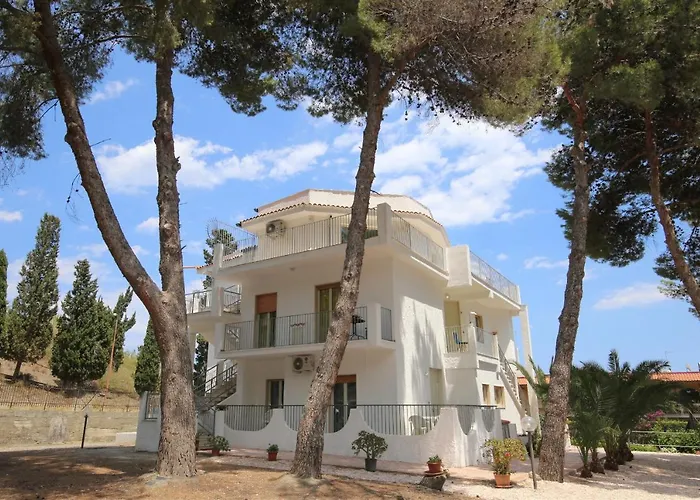 Aurora Giardini Naxos