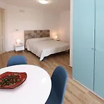 Aurora * Giardini-Naxos