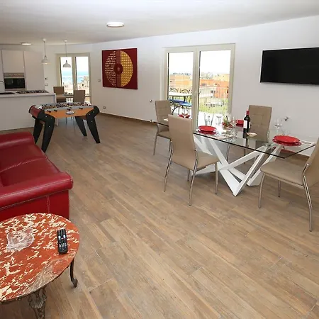 Apartament Aurora Giardini-Naxos