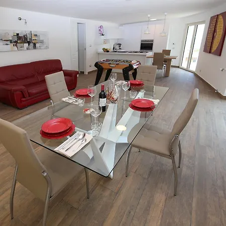 Aurora Appartement *