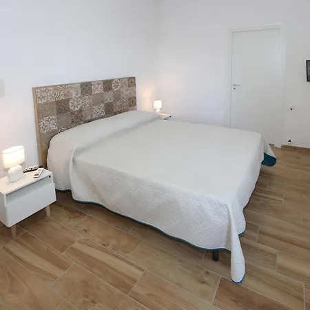 Aurora Appartement Giardini-Naxos